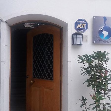 Trotamundos Hostal Santiago de Chile Bagian luar foto